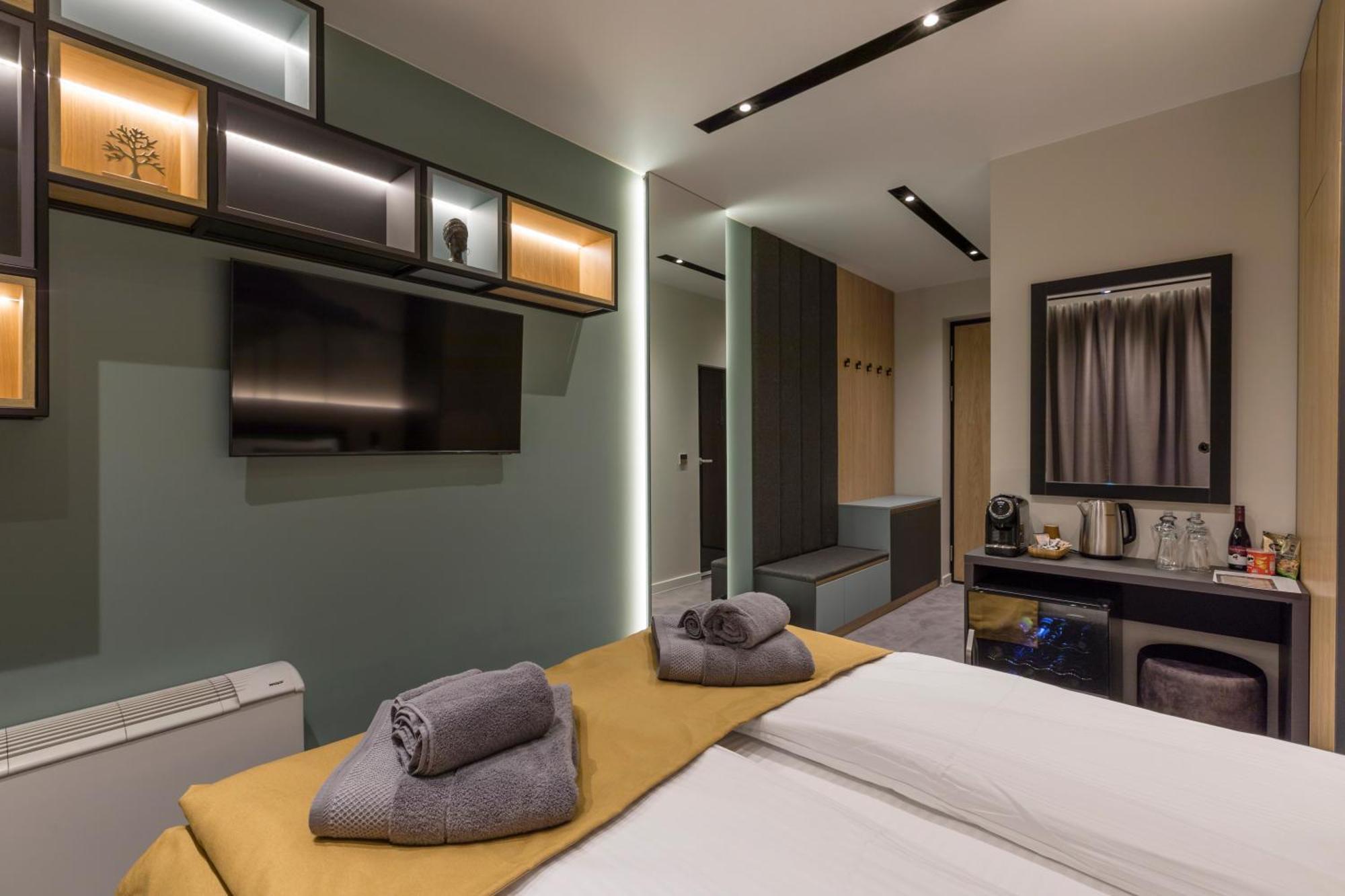 Park Hotel Novel Veliko Tarnovo Luaran gambar