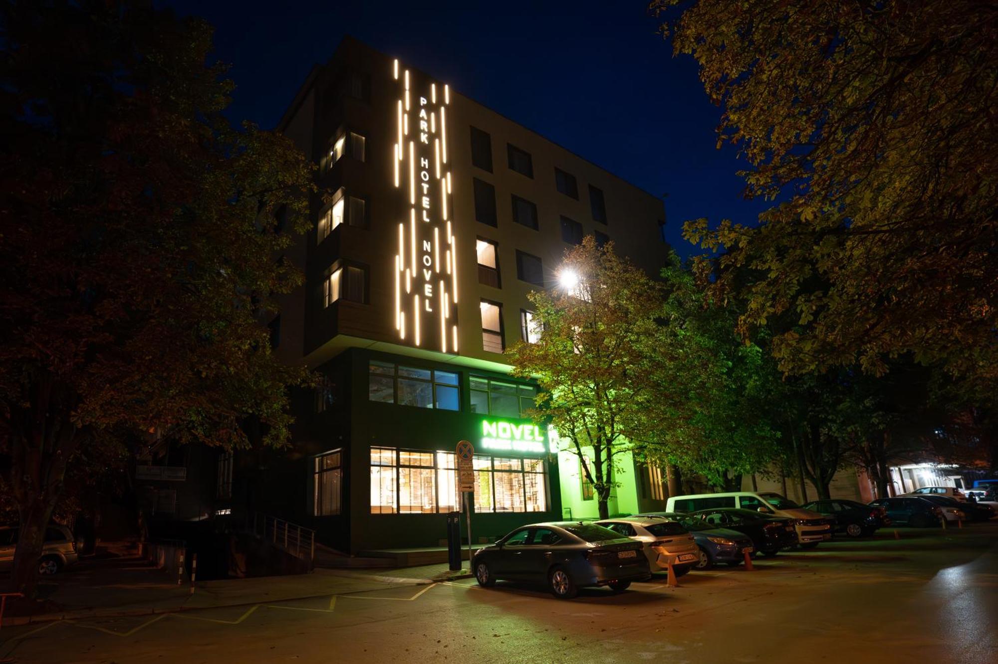 Park Hotel Novel Veliko Tarnovo Luaran gambar